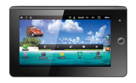 行車(chē)導(dǎo)航加娛樂(lè) 紐曼GPS Pad T71做得到